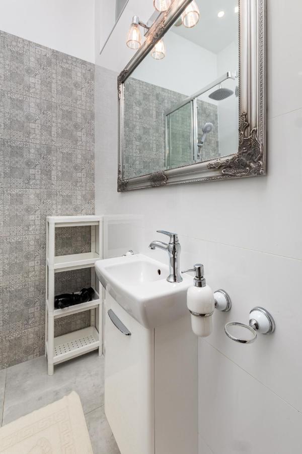 Apartment Al. Wyzwolenia 14a By Homeprime